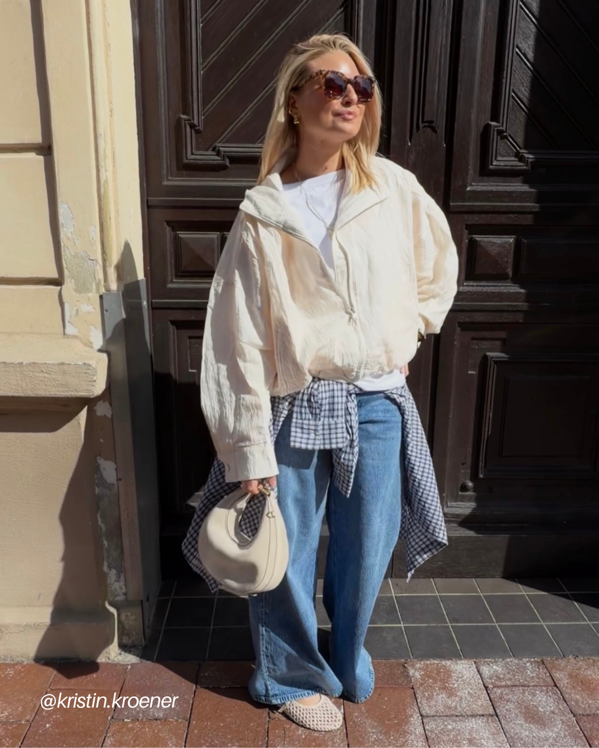 Halfmoon Bag Taupe