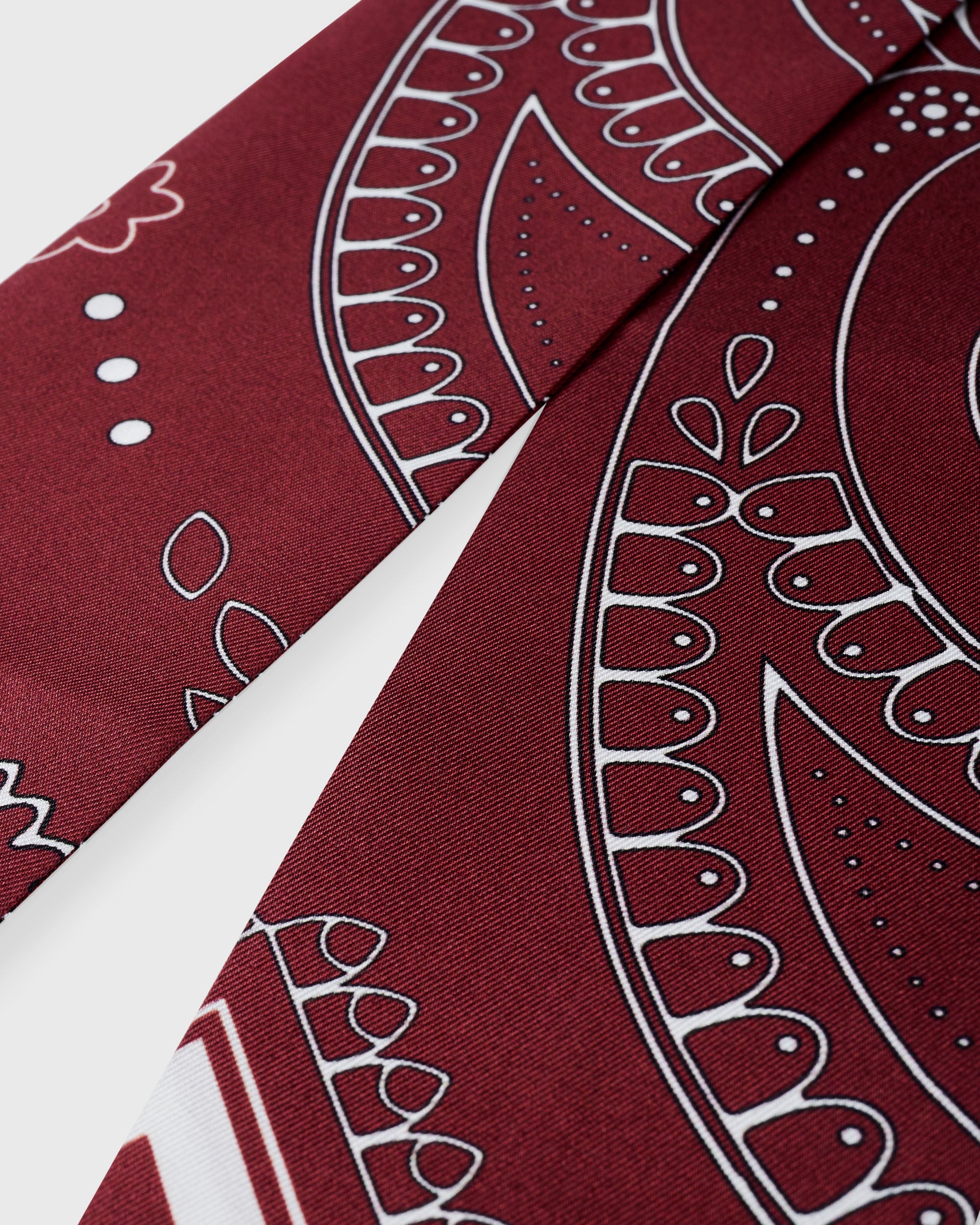 Twilly Silk Paisley Burgundy