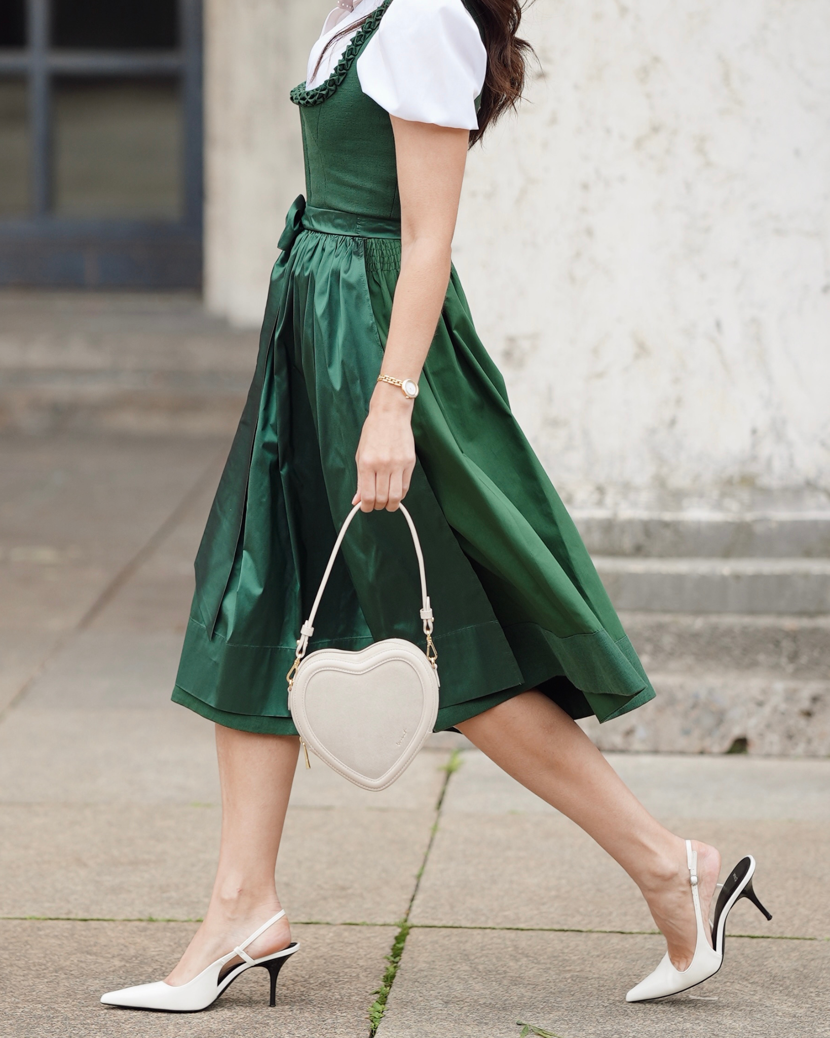 Big Heart Bag Suede Taupe