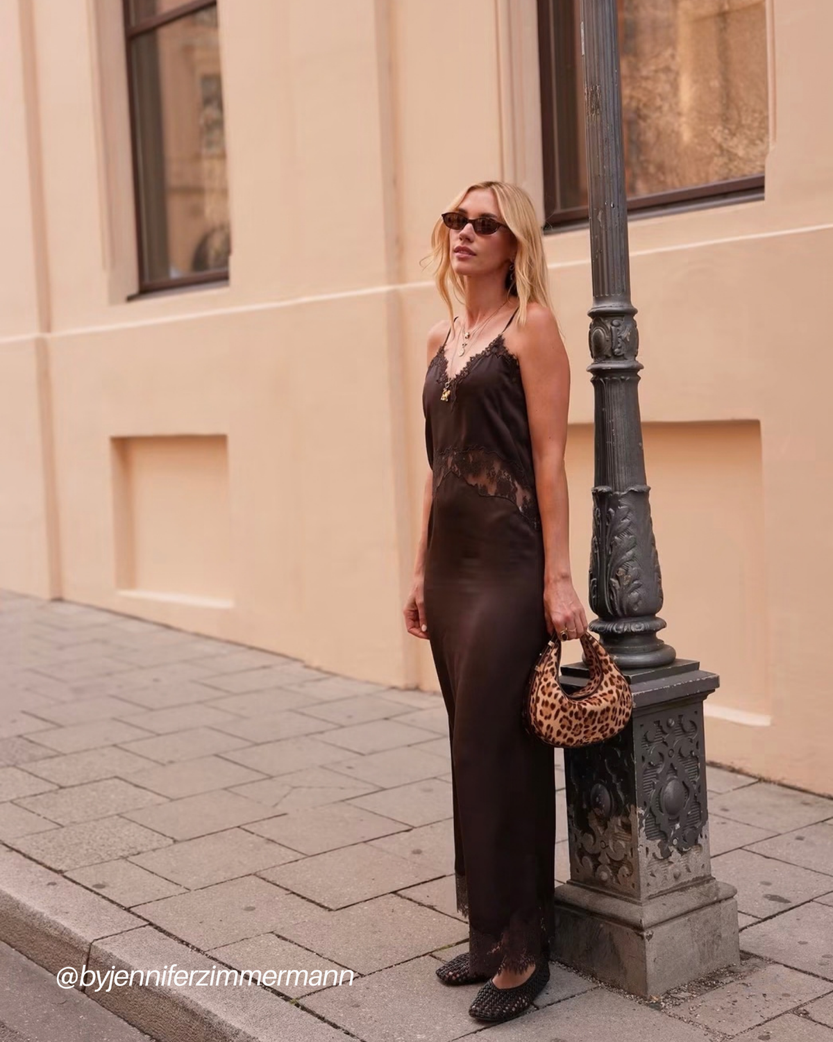 Halfmoon Bag Leo