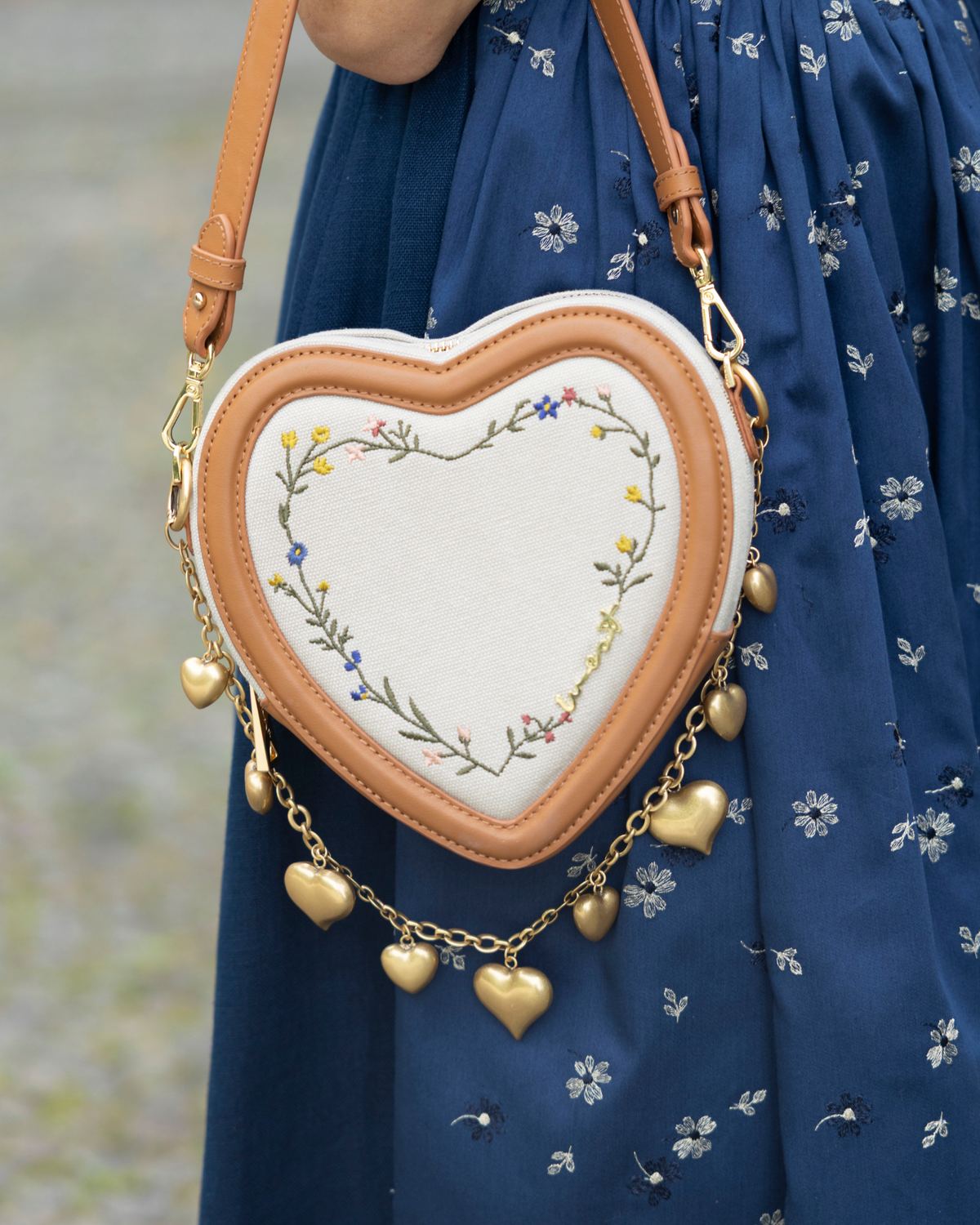 Charivari Heart Long Gold Antique