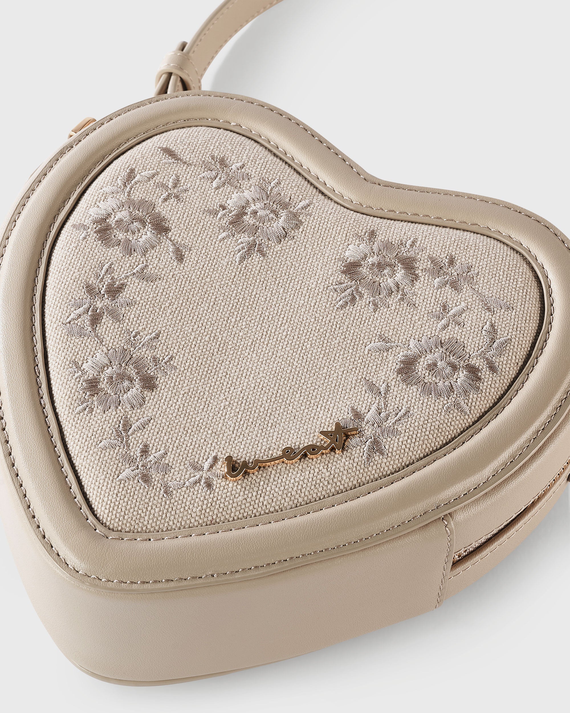 Big Heart Bag Embroidery Clay
