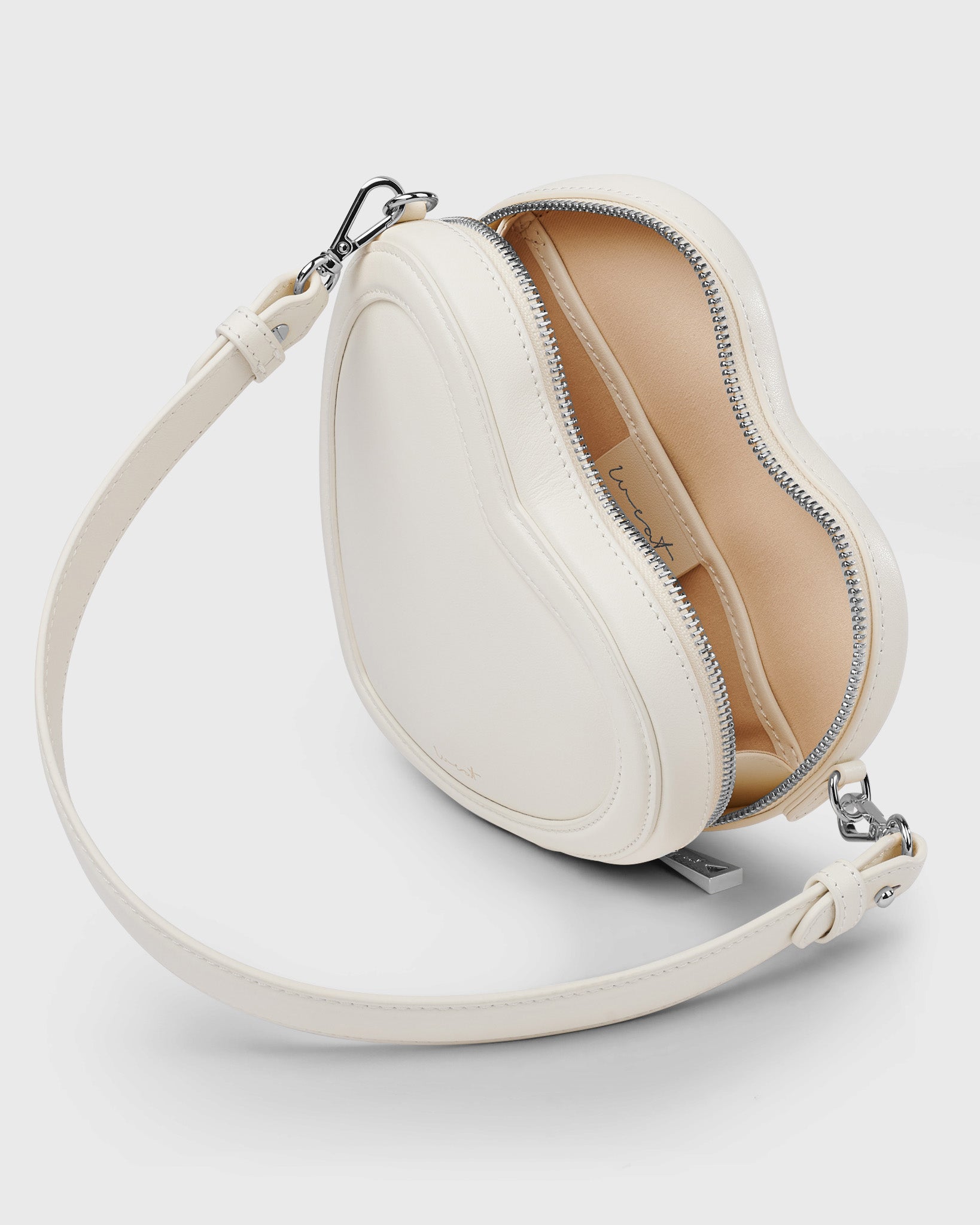 Big Heart Bag Ivory - Silver